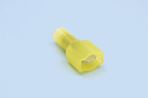Conector de derivación, extraíble