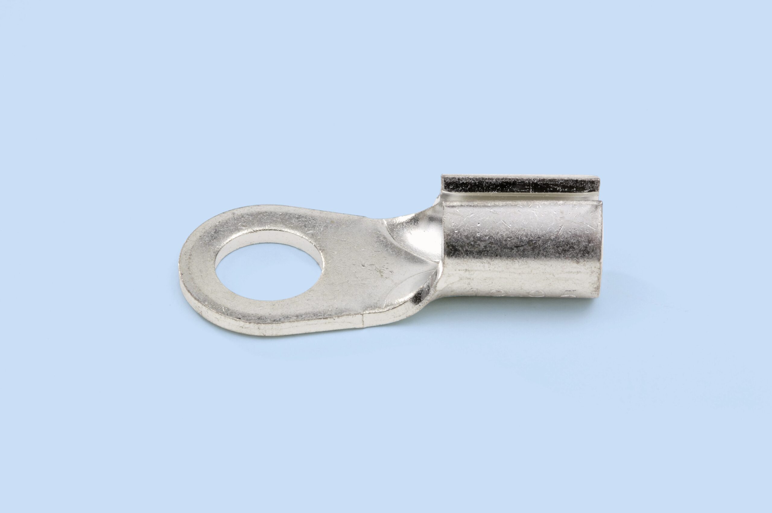 Terminal para cables soldado