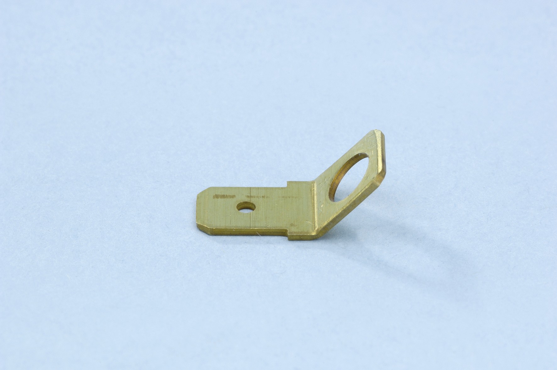 Terminal macho plano 6.3